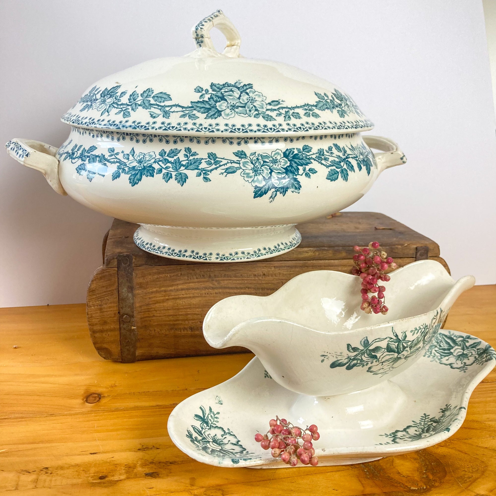 Stuck for Mother's Day gift ideas? Try these five vintage home accessories