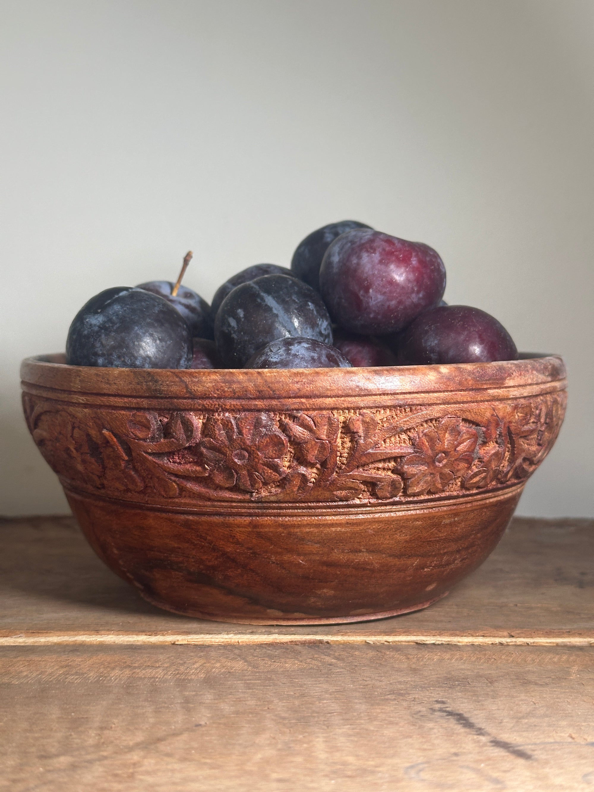 Wooden decorative bowl