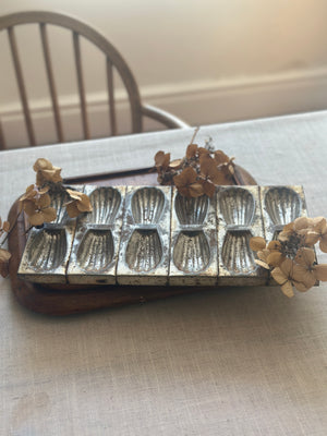 Vintage French madeleine baking tin