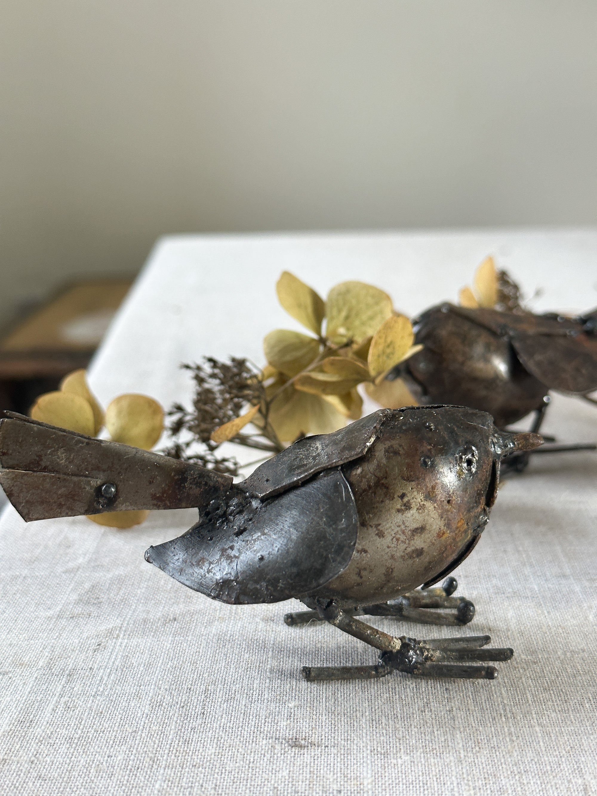Recycled iron festive robin decoration