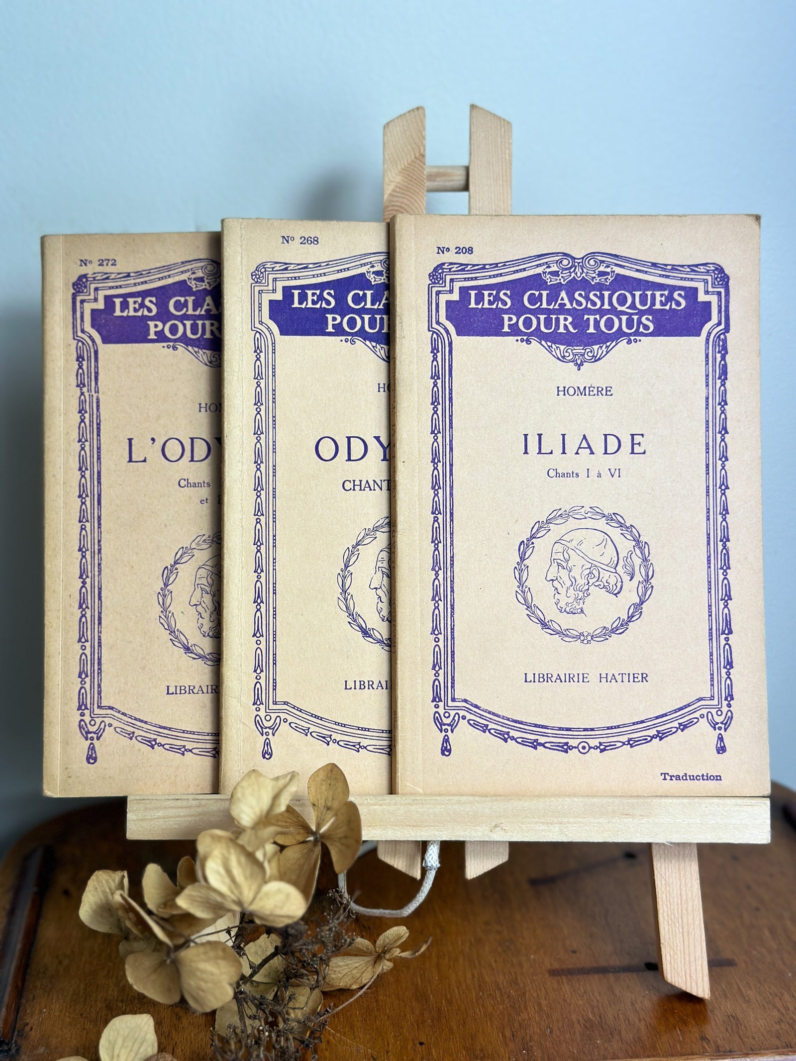 Set of three French vintage books Homer: beige and purple