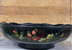 Wavy edge black painted bowl